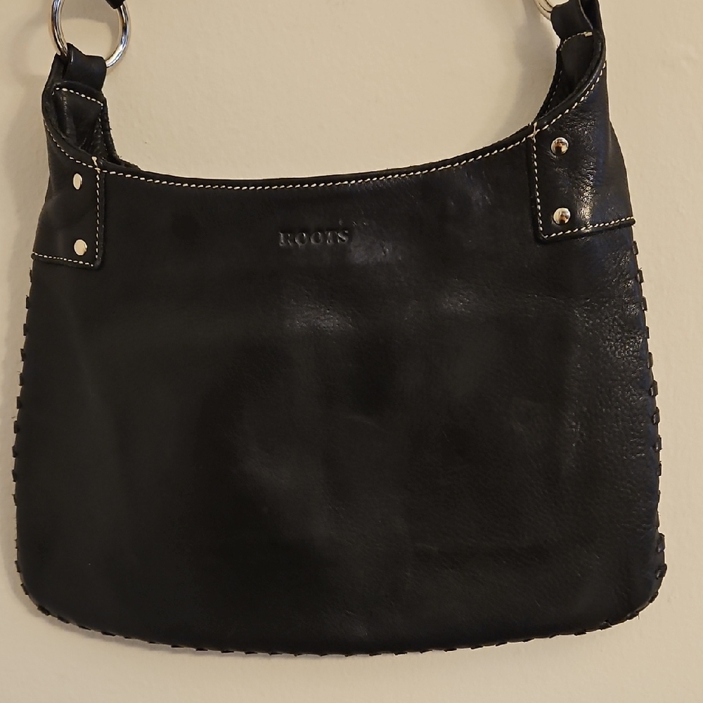 Roots Classic Black Leather Shoulder Bag
